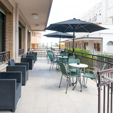 Hotel Martinez Bellaria-Igea Marina Exterior foto